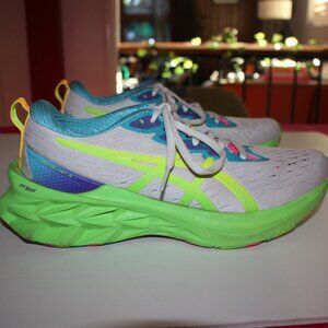 ASICS Novablast 3 Sneakers 8 1/2M FF Blast Mesh Upper Neon Reflective